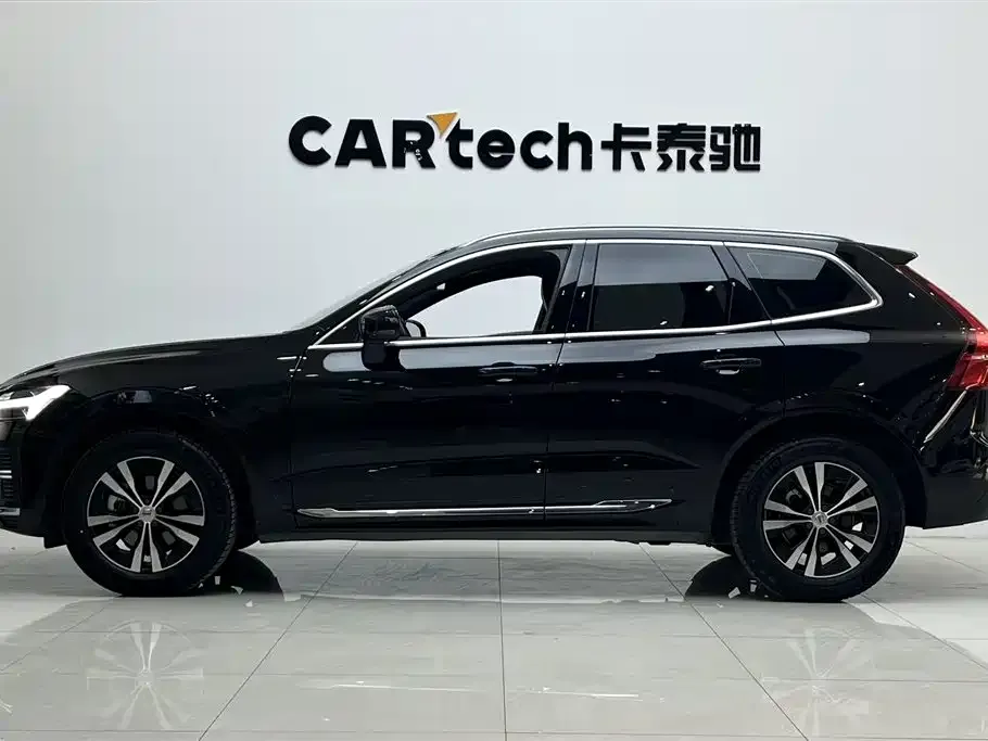 Volvo XC60 2022 из CN, фото 4
