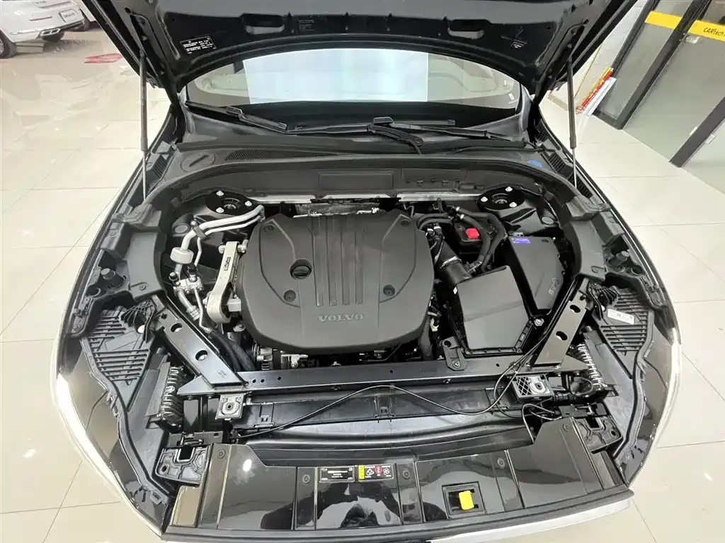 Volvo XC60 2022 из CN, фото 10