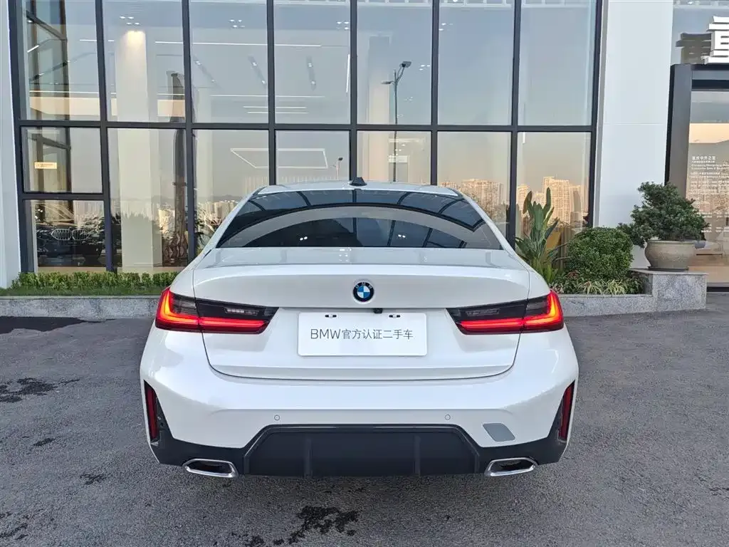 BMW 3 Series 2024 из CN, фото 2