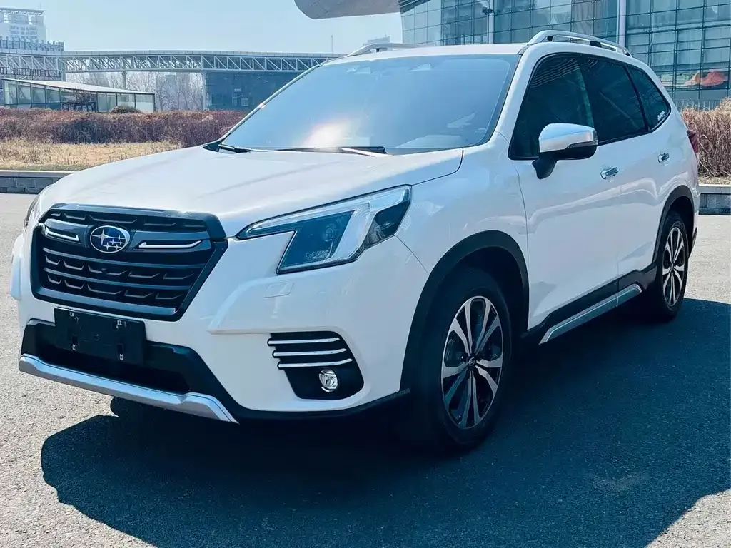 Subaru Forester — фото 1