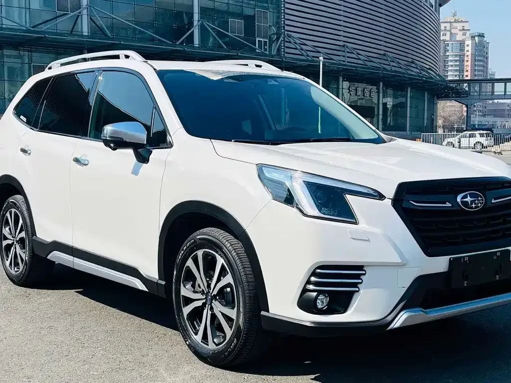 Subaru Forester — фото 8