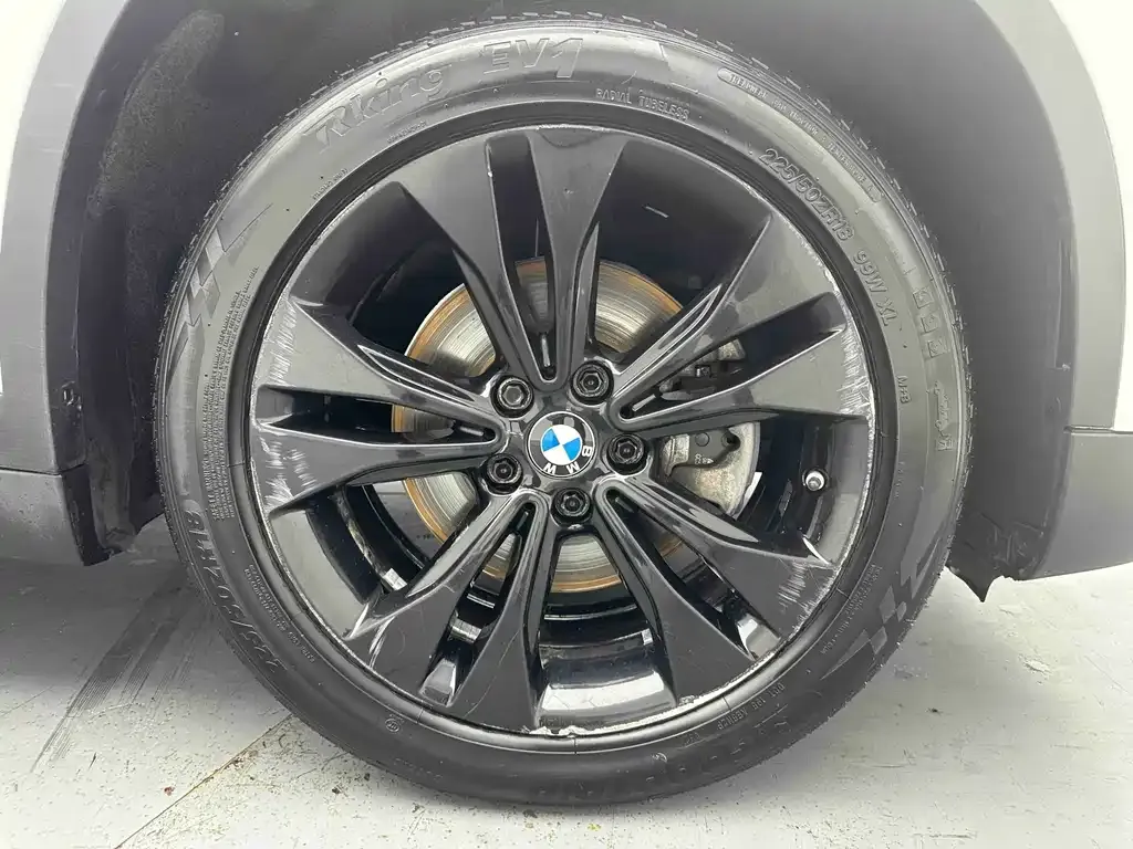 BMW X1 — фото 7