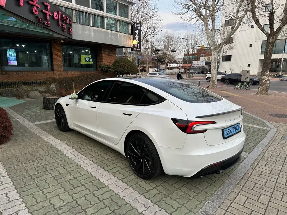 Tesla Model 3 — фото 4