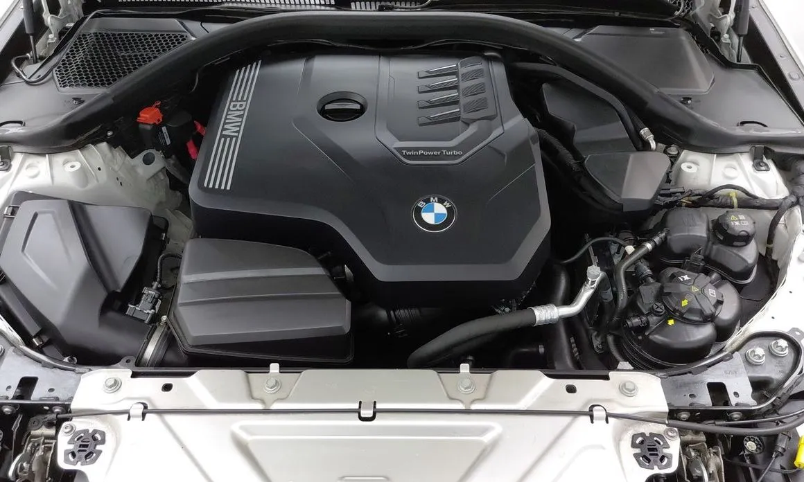 BMW 3-Series 2023 из KR, фото 4