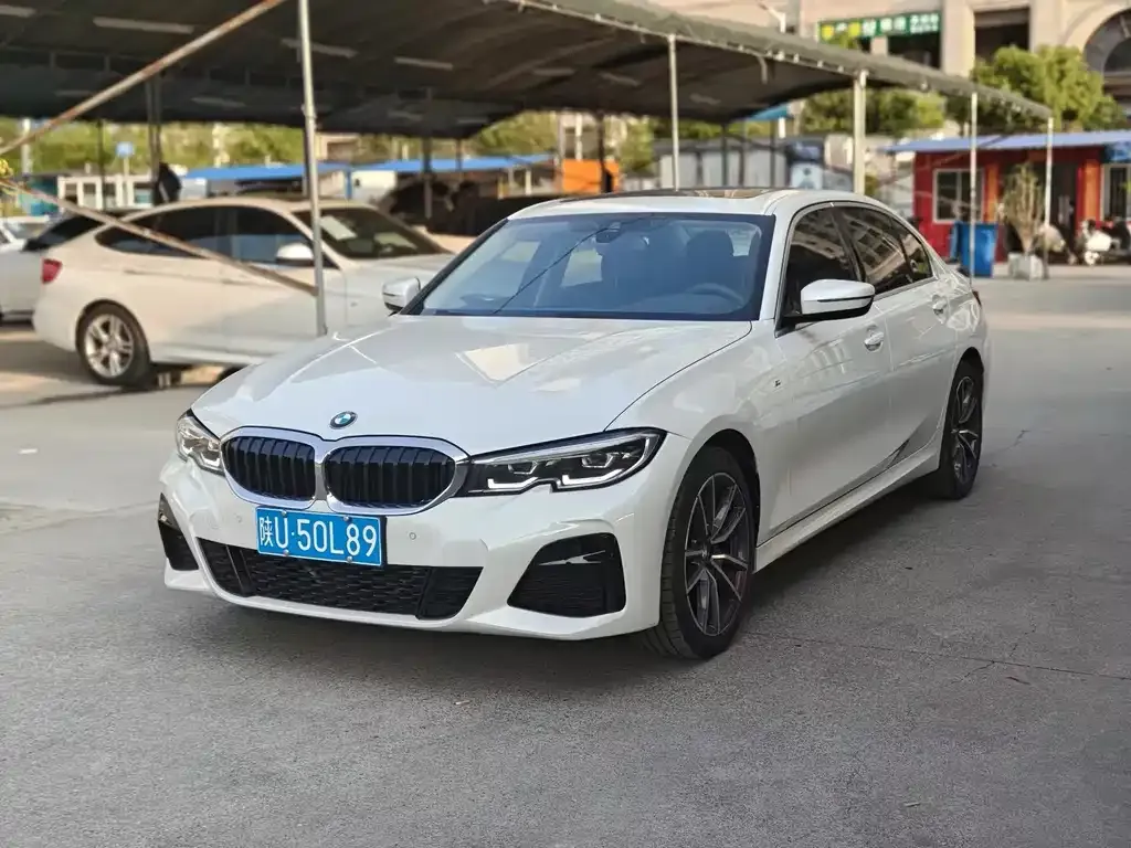 BMW 3 Series — фото 1