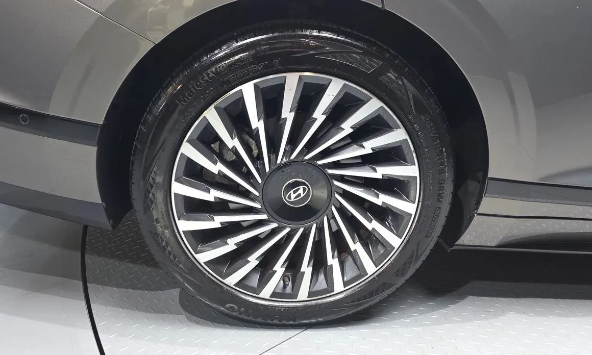 Hyundai Grandeur 2023 из KR, фото 6