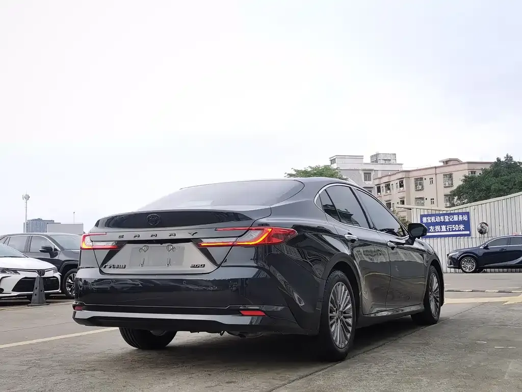 Toyota Camry 2024 из CN, фото 10