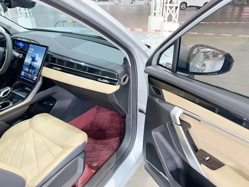Geely Boyue L 2023 из CN, фото 5