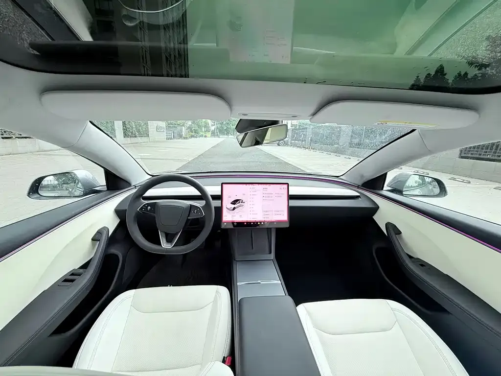 Tesla Model 3 — фото 2