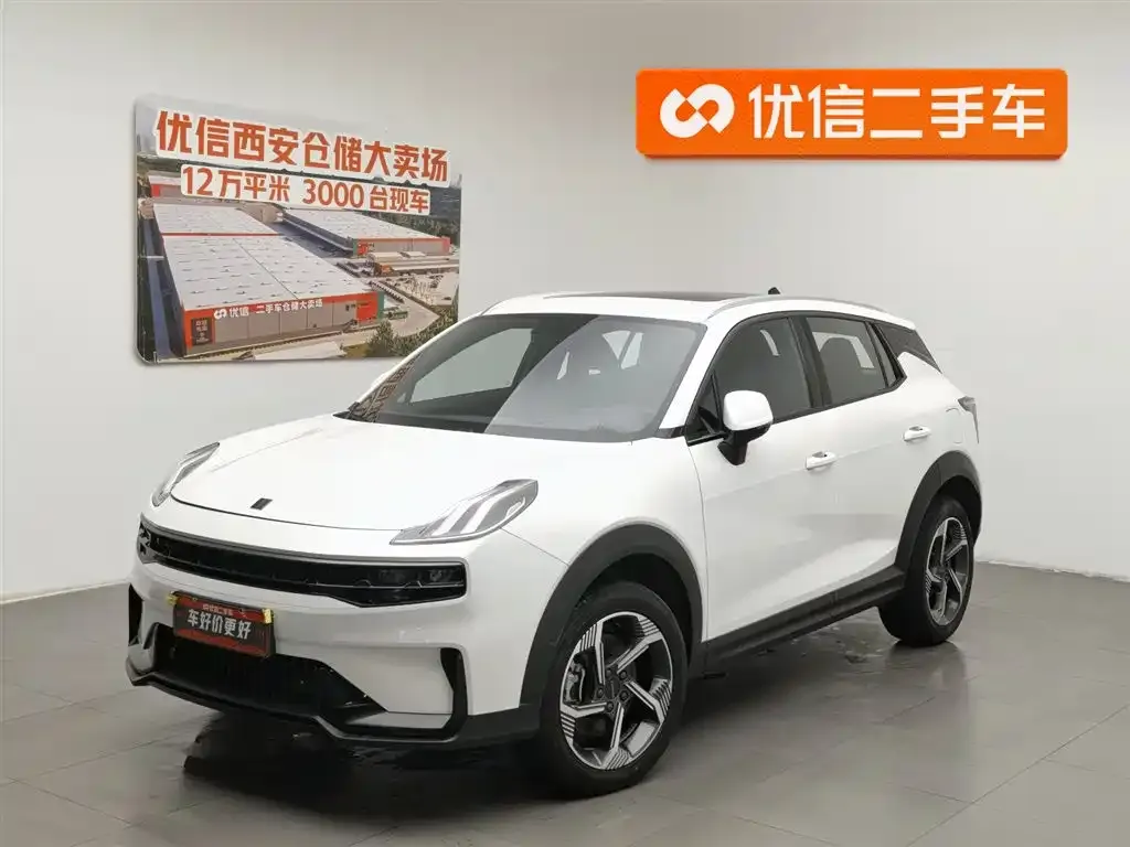 Lynk & Co 06