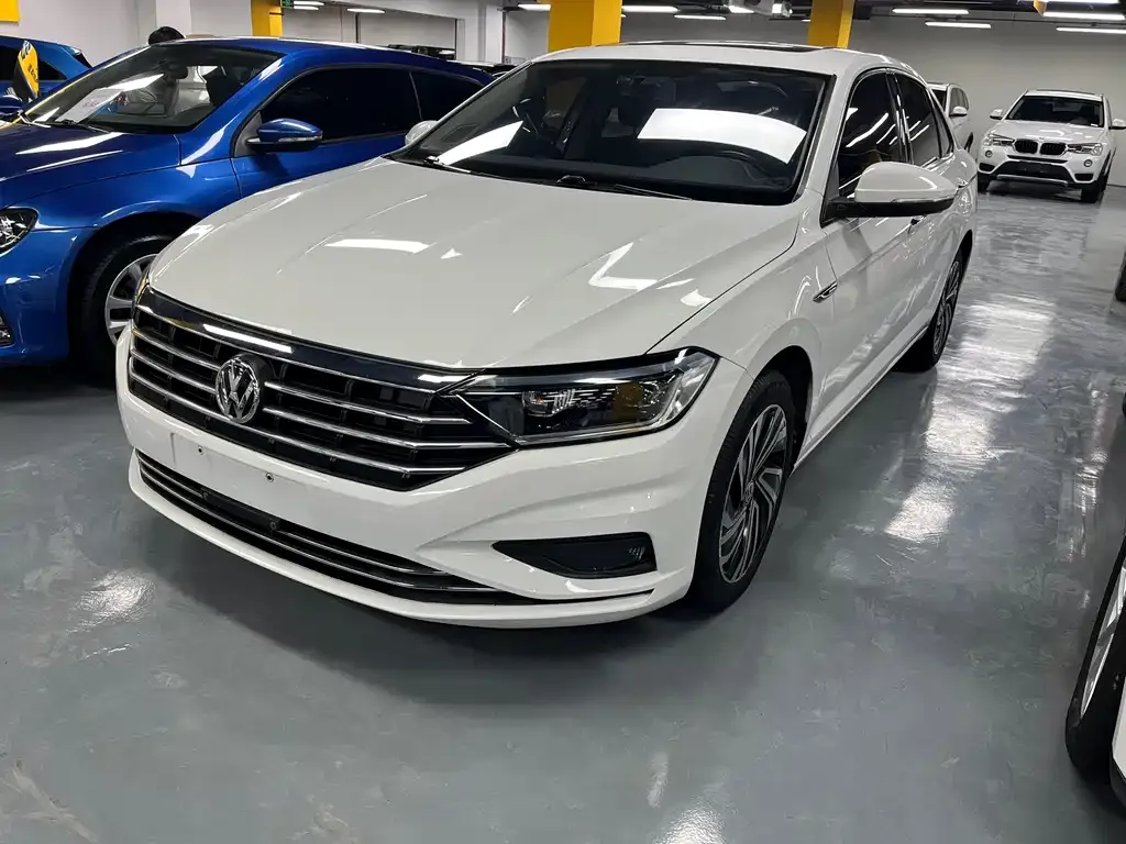 Volkswagen Sagitar