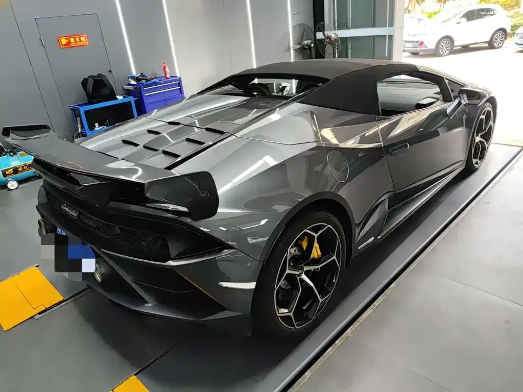Lamborghini Huracan — фото 7