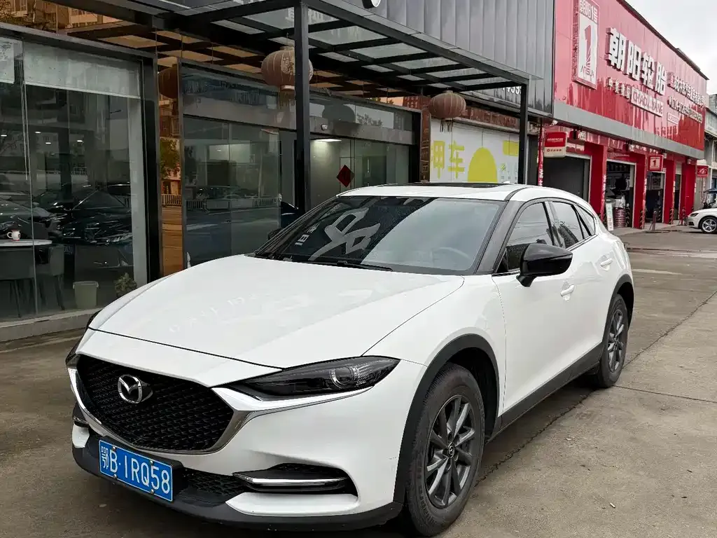 Mazda CX-4 2023 из CN, фото 1