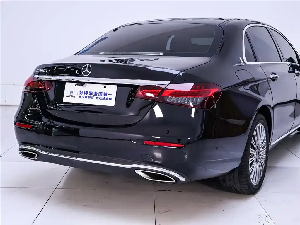 Mercedes-Benz E-Class — фото 10