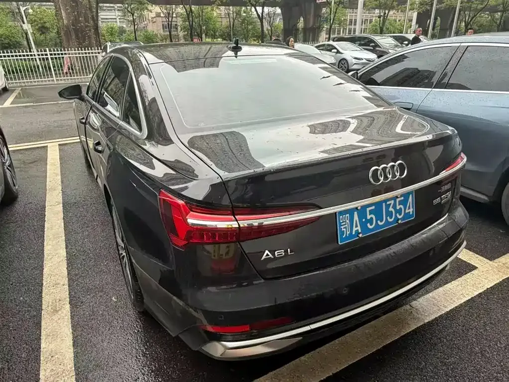 Audi A6L 2025 из CN, фото 5