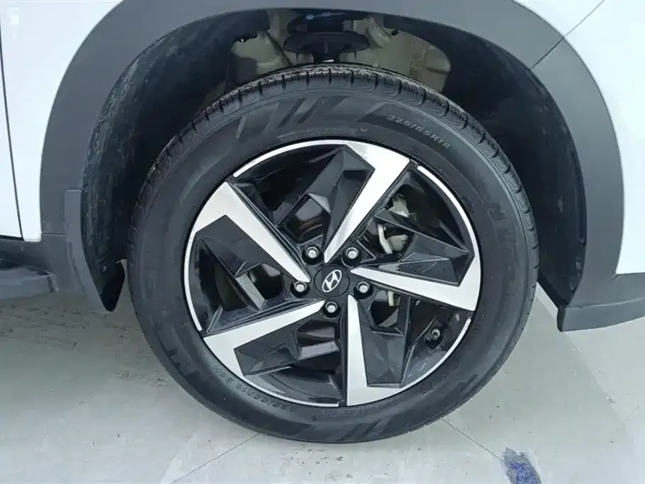 Hyundai ix35 — фото 10