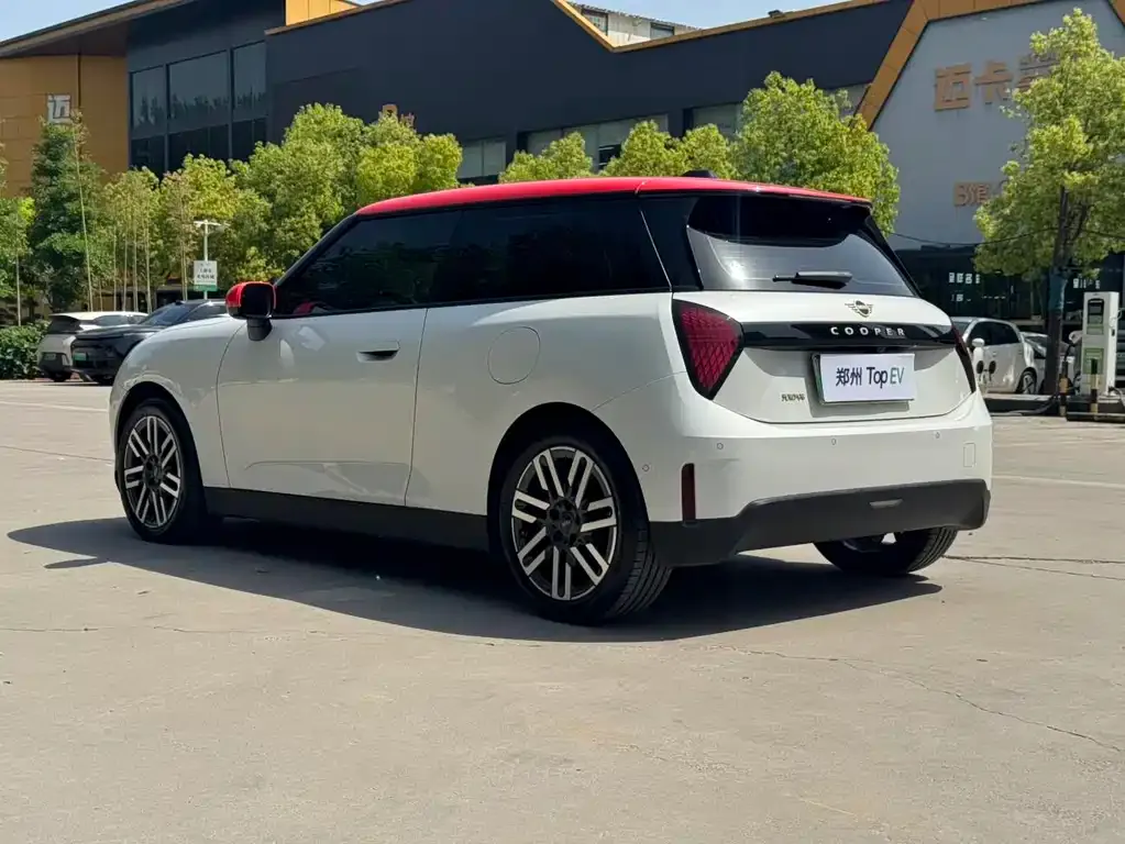 MINI Cooper EV 2024 из CN, фото 9