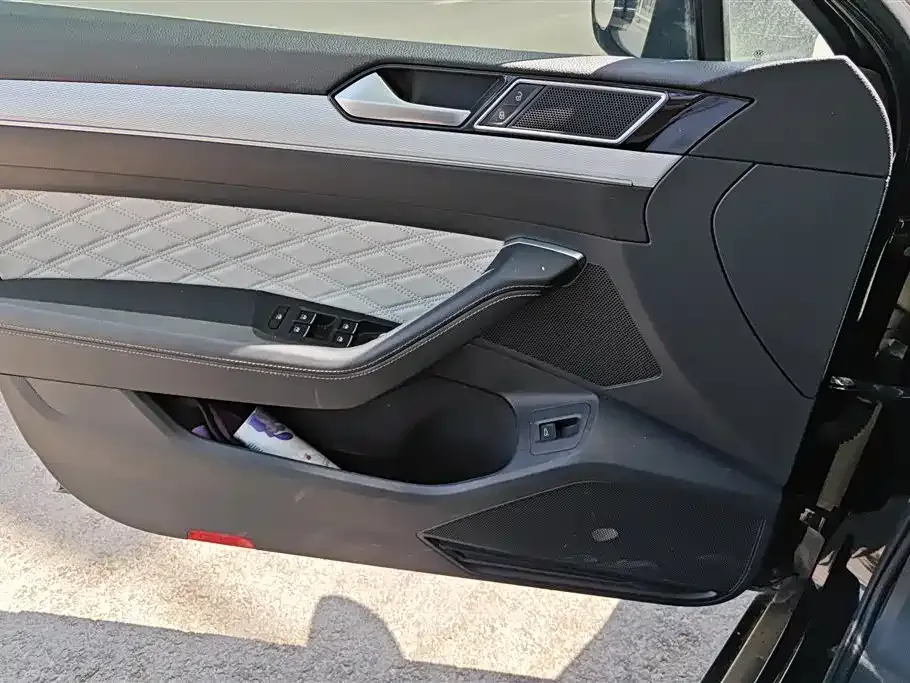 Volkswagen Magotan 2023 из CN, фото 3