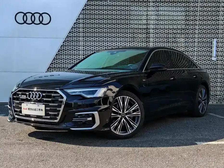 Audi A6L — фото 1