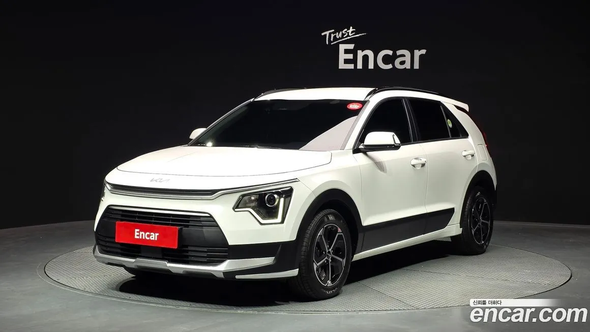 Kia Niro — фото 1