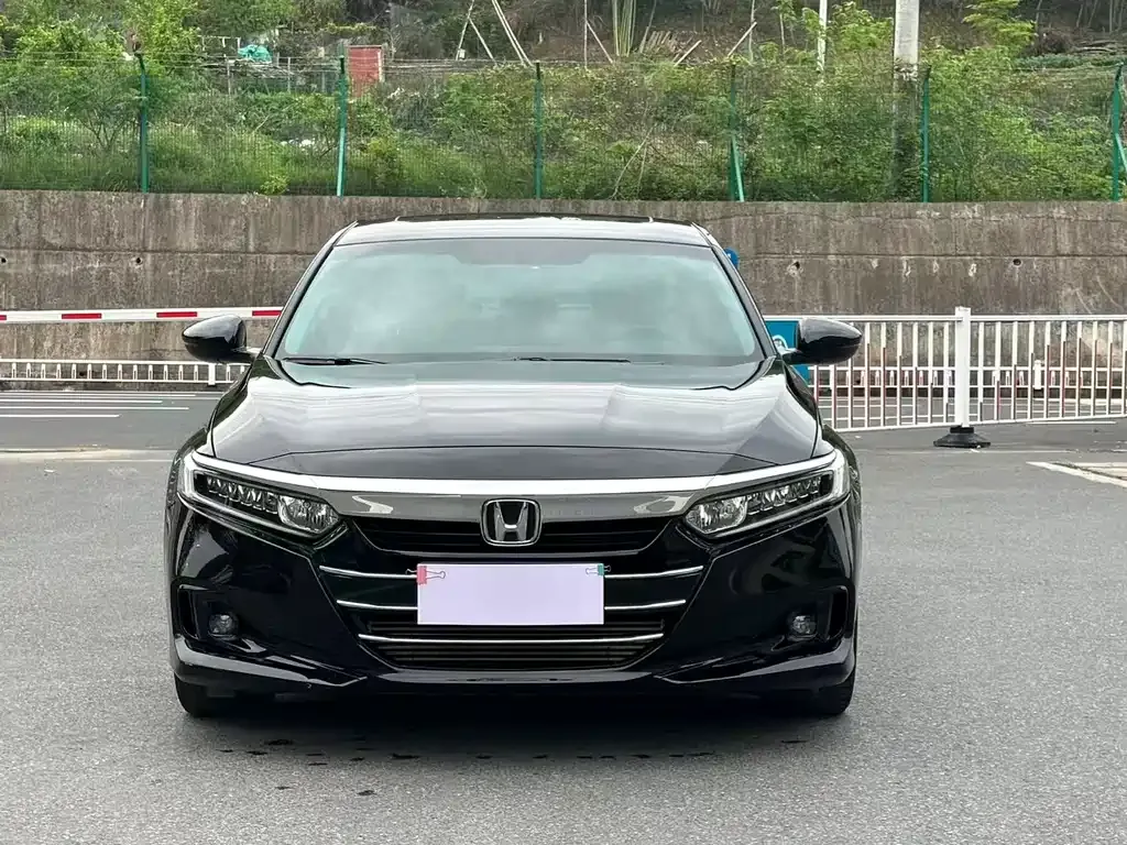 Honda Accord 2022 из CN, фото 2