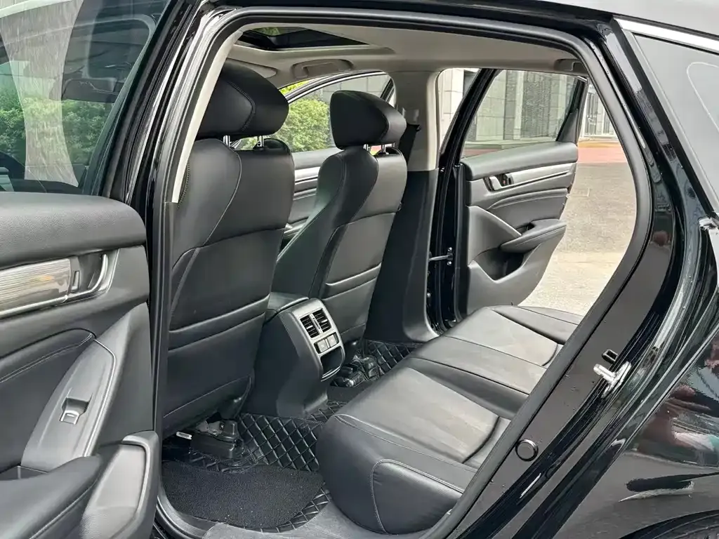 Honda Accord 2022 из CN, фото 5
