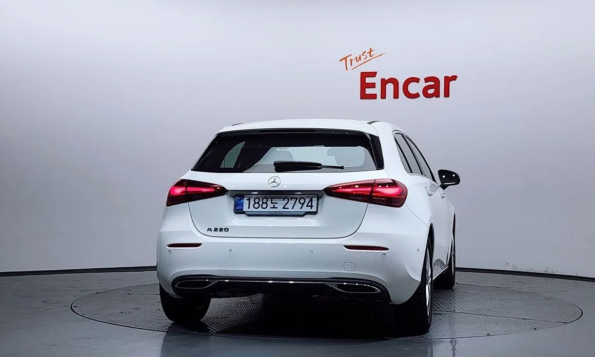 Mercedes-Benz A-Class — фото 9