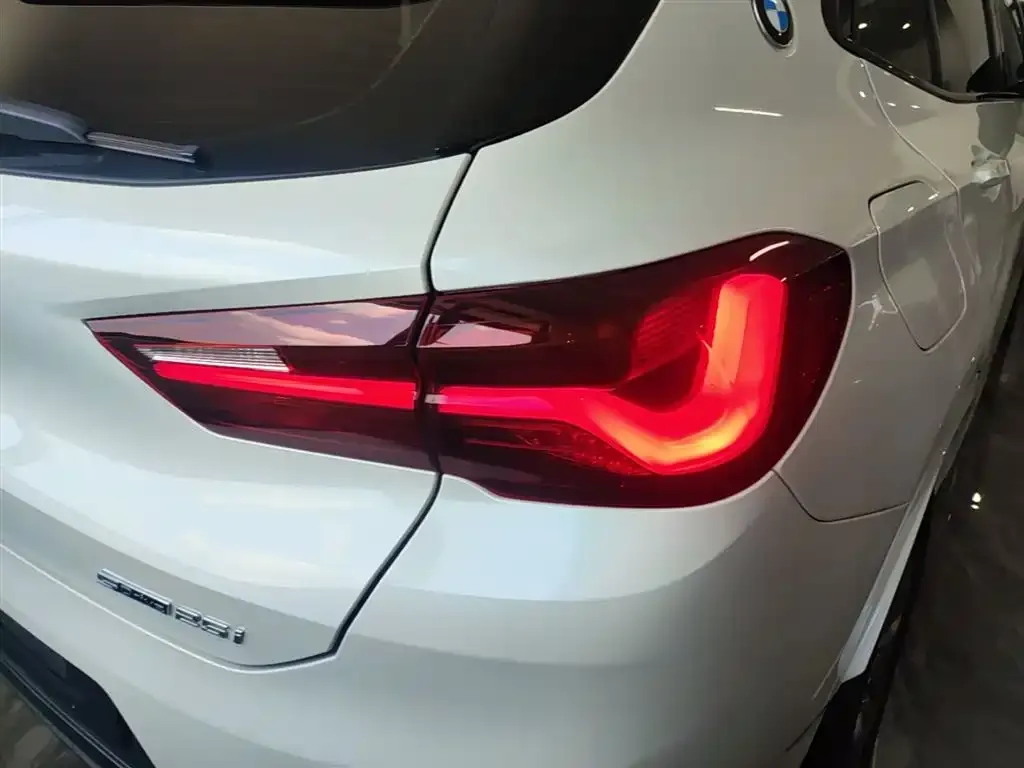 BMW X2 — фото 2