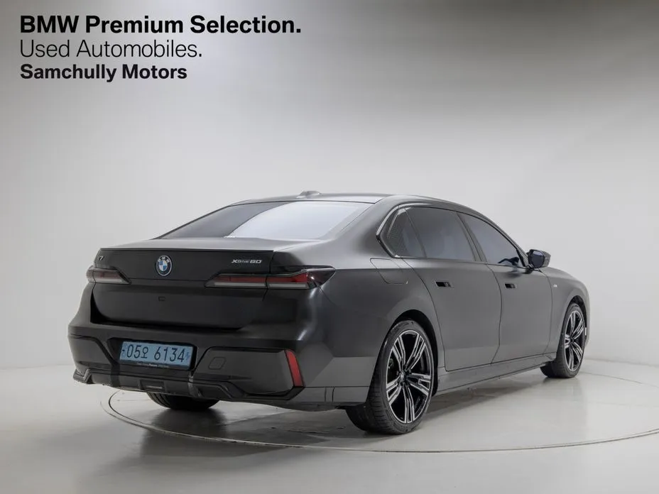 BMW i7 2023 из KR, фото 10