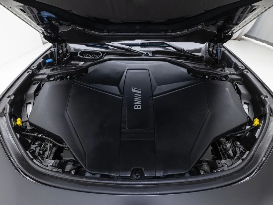 BMW i7 2023 из KR, фото 5