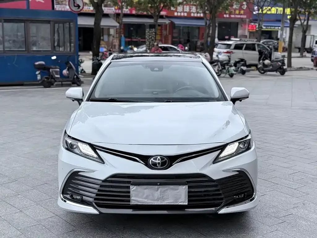 Toyota Camry 2024 из CN, фото 8