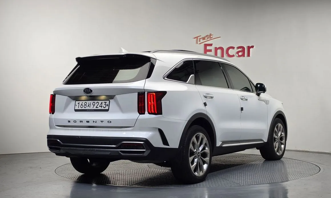 Kia Sorento — фото 5