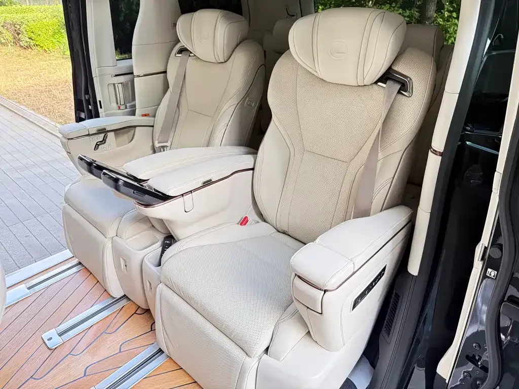 Lexus LM 2024 из CN, фото 9