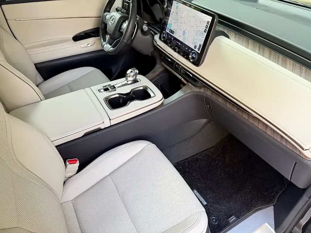 Lexus LM 2024 из CN, фото 4