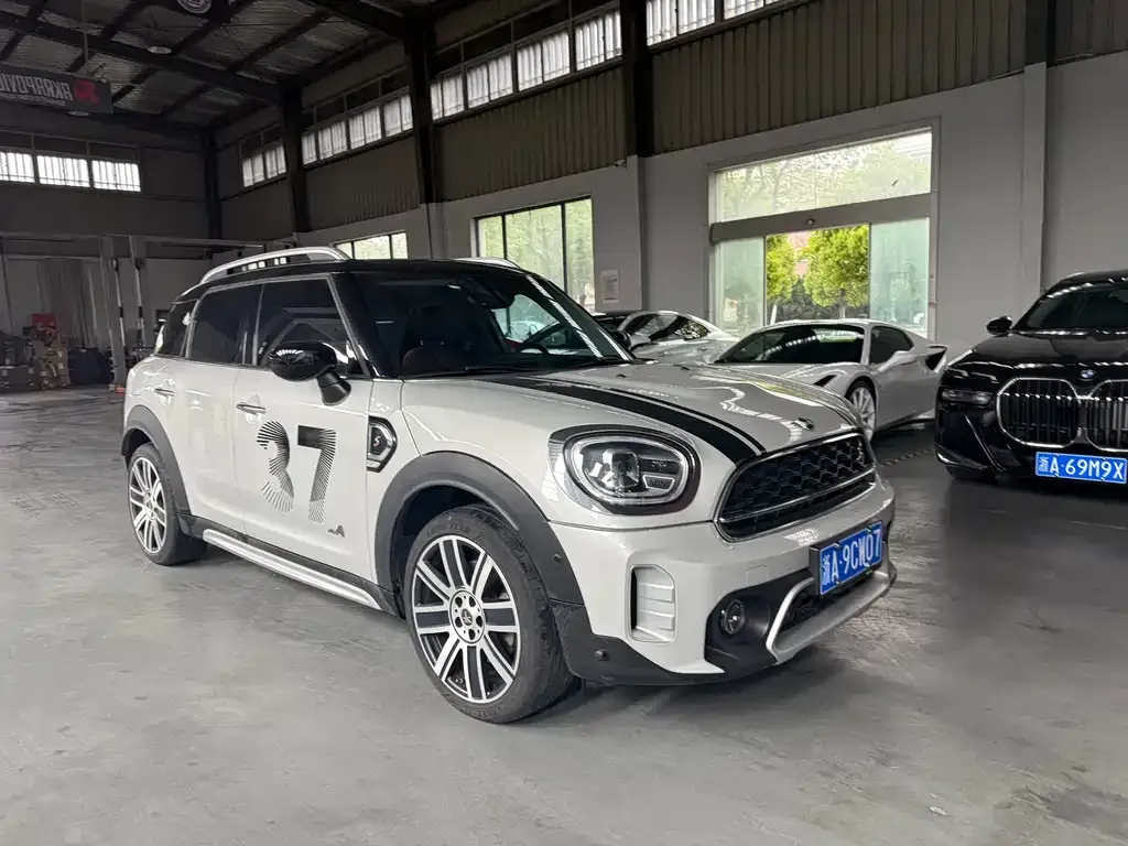 MINI Countryman — фото 1