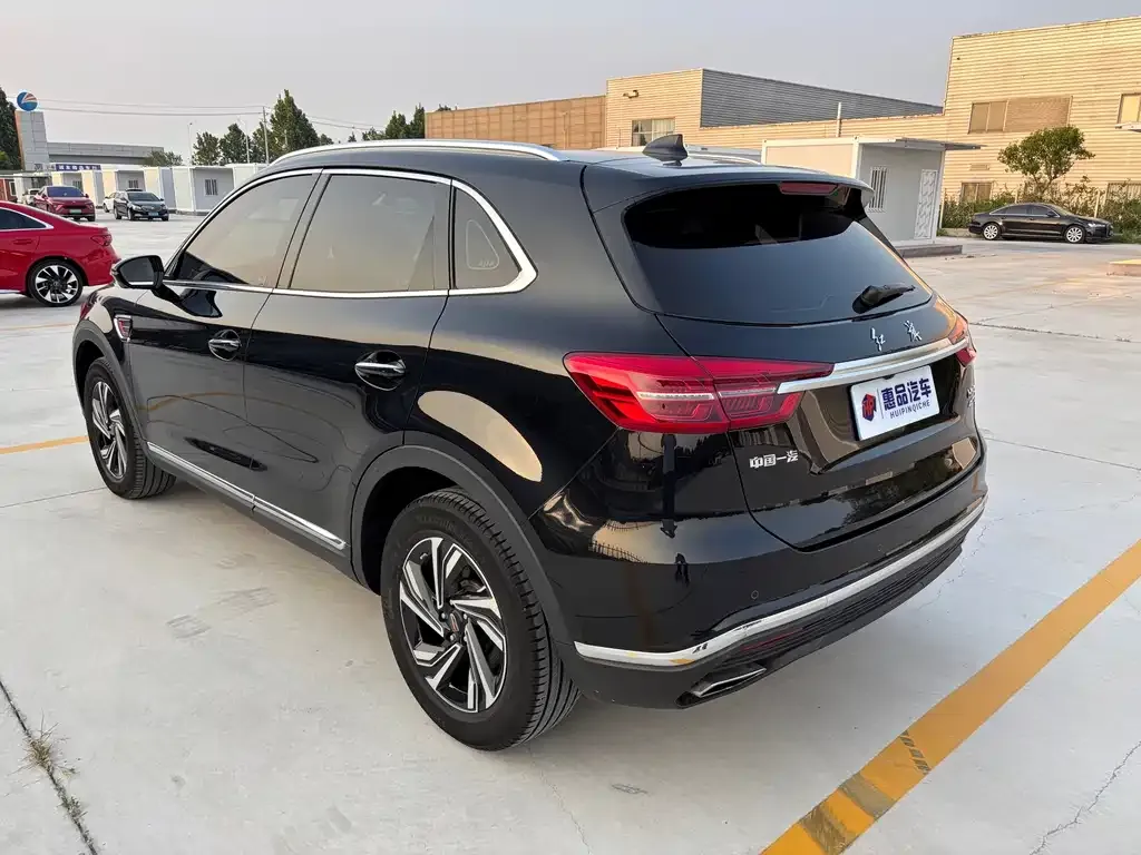 Hongqi HS5 — фото 10