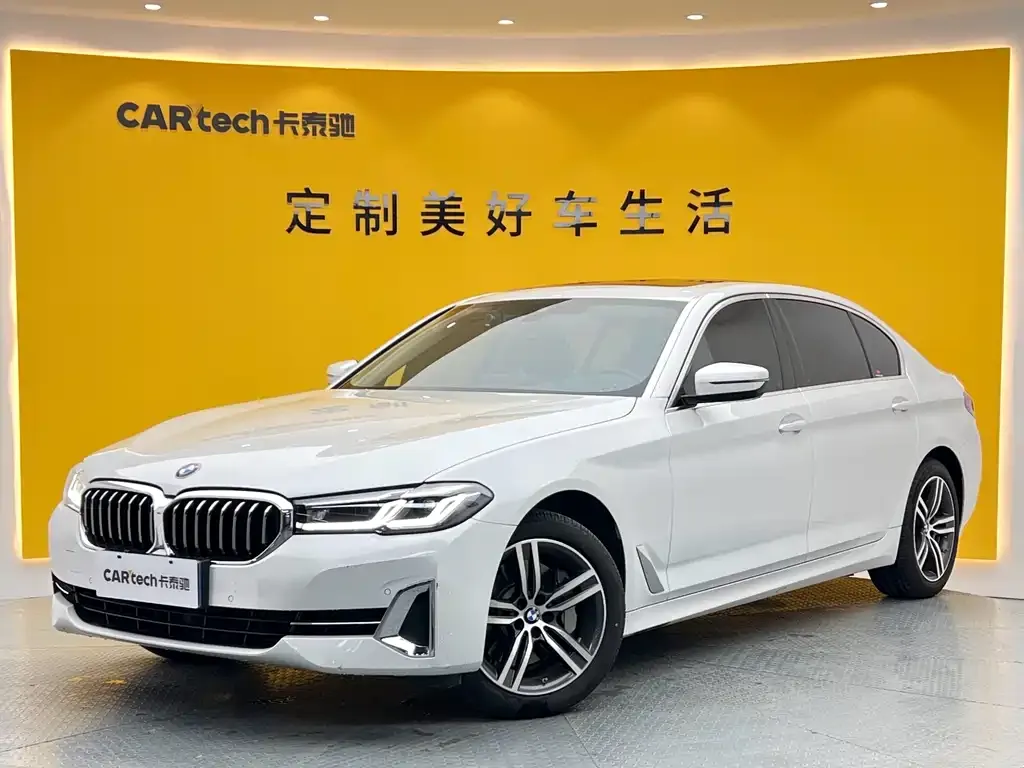 BMW 5 Series — фото 1