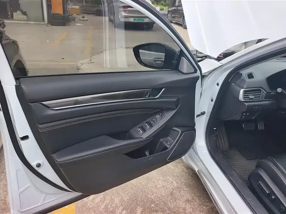 Honda Accord 2021 из CN, фото 3