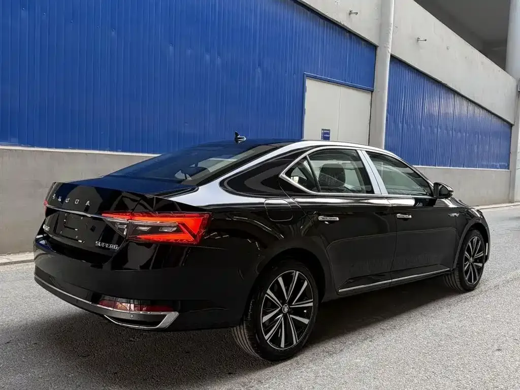 Skoda Superb 2026 из CN, фото 7