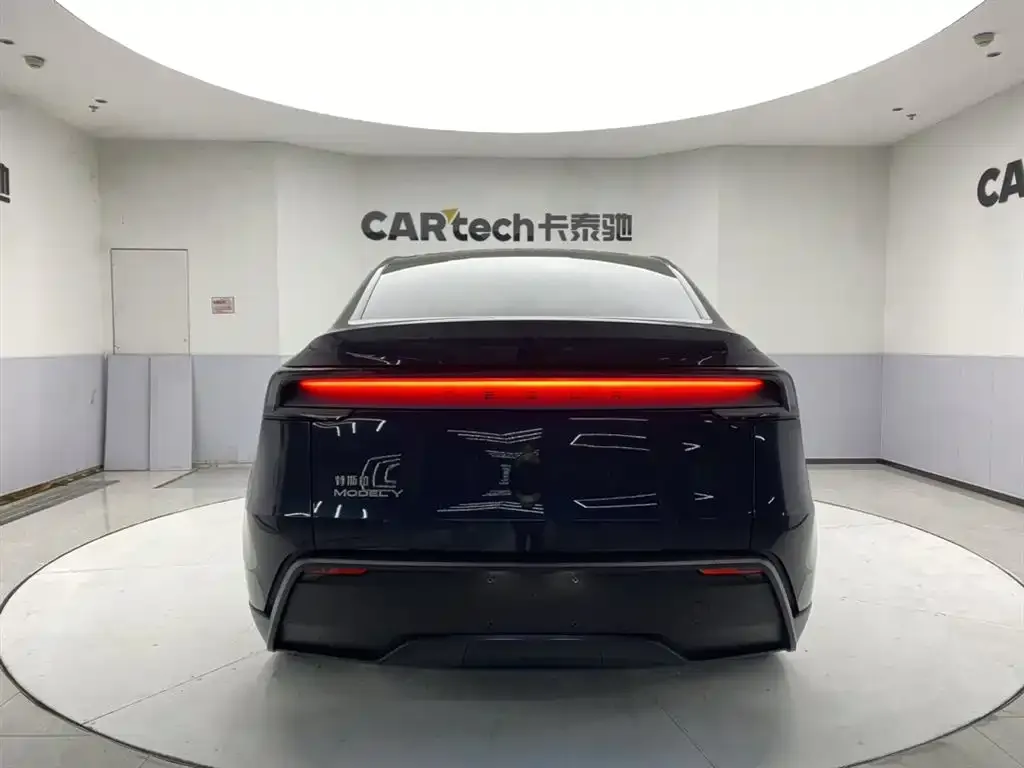 Tesla Model Y 2025 из CN, фото 8