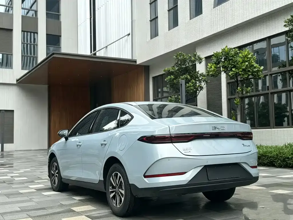 BYD Qin PLUS — фото 8