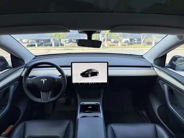 Tesla Model Y — фото 4