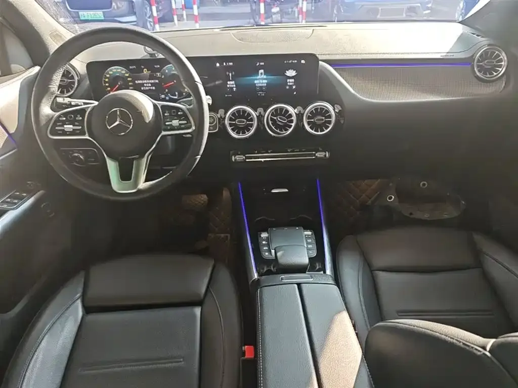 Mercedes-Benz GLA — фото 10