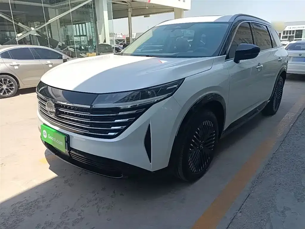 Nissan Teramont