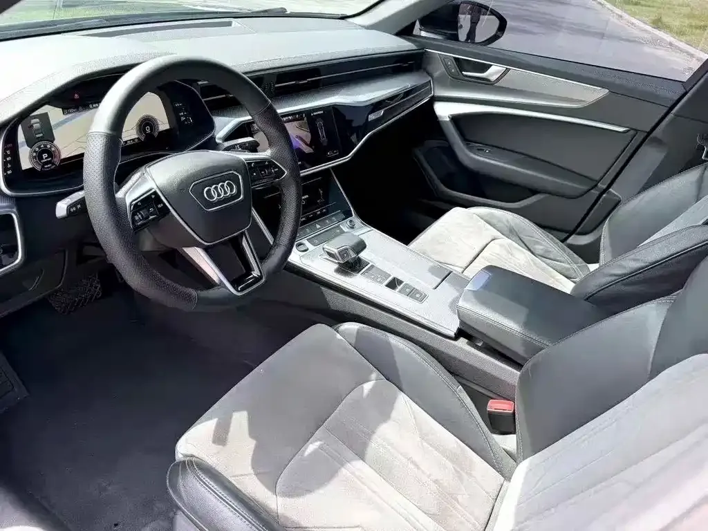 Audi A6L 2021 из CN, фото 3