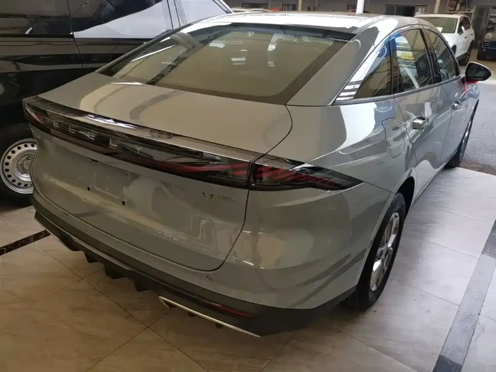 Geely Galaxy L6 2026 из CN, фото 10