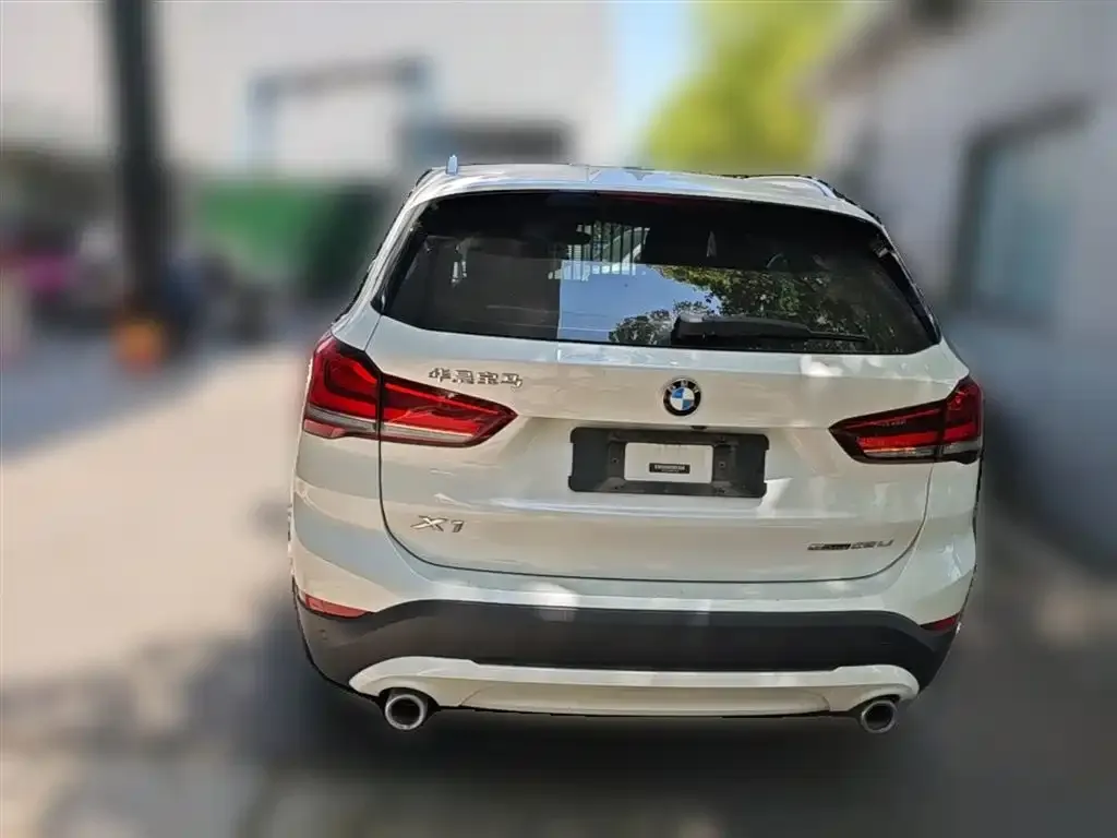 BMW X1 — фото 2