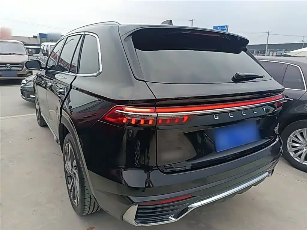 Geely Xingyue L — фото 5