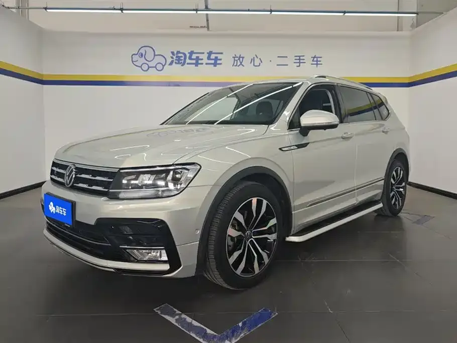 Volkswagen Tiguan L — фото 1