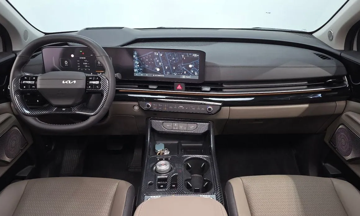 Kia Carnival — фото 10